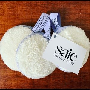 New with Tags! Saie Reusable Beauty Rounds 🌸♥️🌟